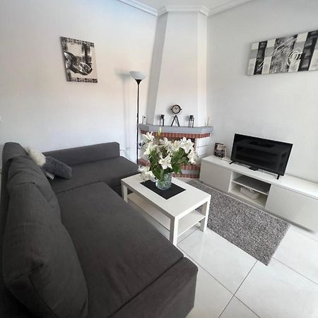 Modern Apartment In Punta Prima Punta Prima  Buitenkant foto